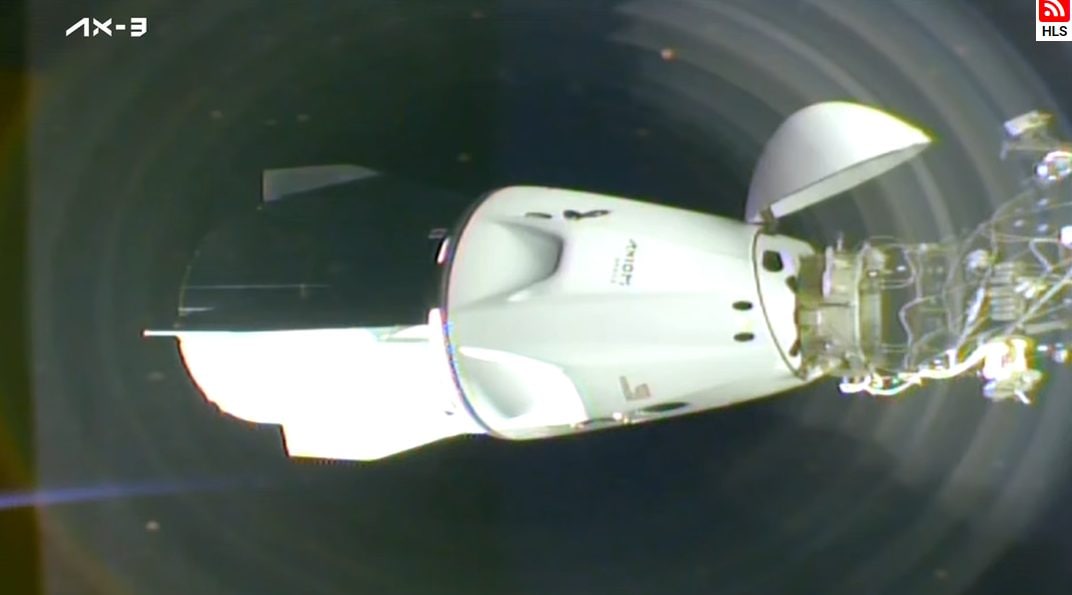 Les étapes de l'amarrage de la navette Dragon à la Station spatiale internationale