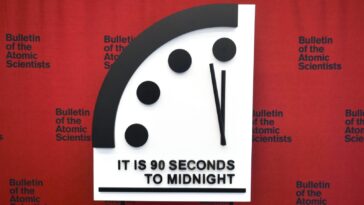 L'horloge de l'Apocalypse indique 90 secondes avant minuit : nous sommes à un pas de la catastrophe mondiale 29 L’Orologio dell’Apocalisse segna 90 secondi a mezzanotte: siamo a un passo dalla catastrofe globale