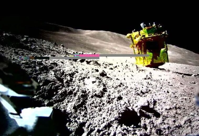 La première photo du lander japonais SLIM sur la Lune montre ce qui a mal tourné 1 La prima foto del lander giapponese SLIM sulla Luna mostra cos’è andato storto