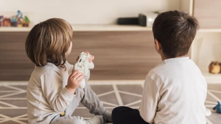 Le temps d'écran peut affecter la capacité des enfants à traiter les sensations 4 Enfants et écrans