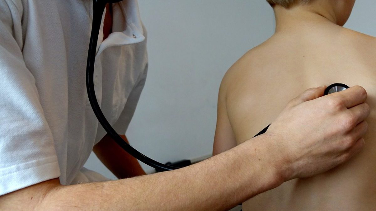 Bronchiolites chez les enfants et les nourrissons, quels sont les symptômes et comment traiter l'infection respiratoire 2 Bronchiolites chez les enfants et les nourrissons quels sont les