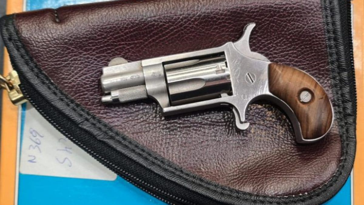 Comment fonctionne le mini-pistolet du député Pozzolo : c'est un North American Arms LR22 2 Comment fonctionne le mini pistolet du depute Pozzolo cest un
