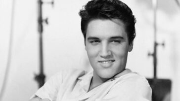 Nous avons trouvé le moyen de faire chanter Elvis Presley une dernière fois 9 Abbiamo trovato il modo per far cantare Elvis Presley un’ultima volta