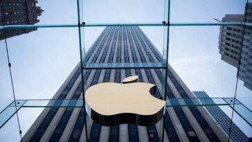 Pendant un moment, Apple a été dépassée en bourse par un ancien rival 19 Per qualche momento Apple è stata superata in Borsa da un vecchio rivale