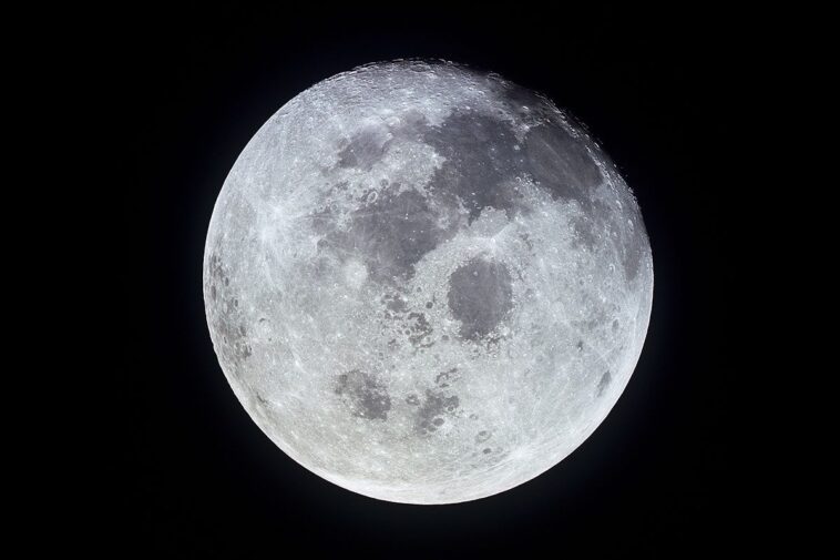 La Lune se rétrécit, pourquoi ? La NASA annonce un problème 1 La Luna si sta rimpicciolendo, cosa significa e perché la NASA dice che è un problema