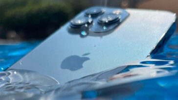 Les iPhones pourraient avoir un « mode sous-marin » dédié, révèle un nouveau brevet 29 Ilustração de iPhone com modo subaquático