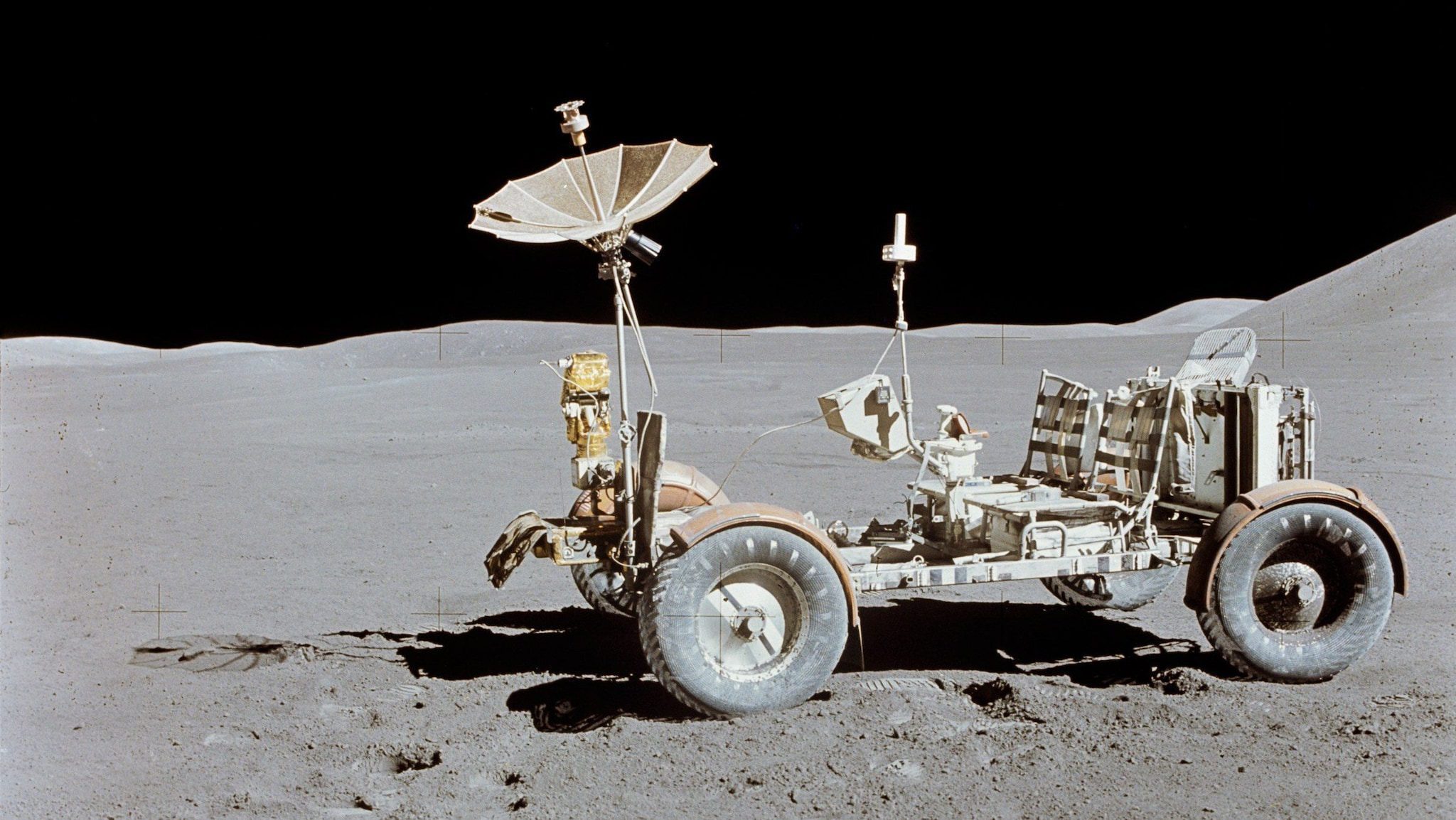 Sulla Luna 227.000 kg di spazzatura umana, ma andrà sempre peggio: proposto l’Antropocene Lunare