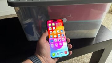 Astuce : utilisez le NFC de votre iPhone pour ouvrir Notes avec des informations et des photos 24 Imagem iPhone a ler etiqueta NFC