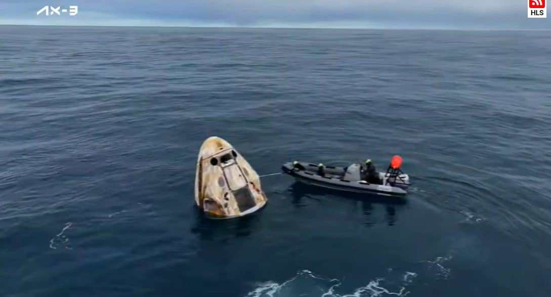 Amerrissage dans l'Atlantique pour Villadei et les astronautes de la mission Ax-3 : la vidéo du splashdown 3 Les opérations de l'équipe de récupération / Crédit : Axiom 3