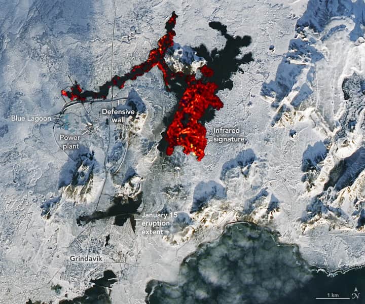 Impressionnant! La NASA a capturé une éruption de lave sur l'étendue neigeuse de l'Islande 3 Source: https://earthobservatory.nasa.gov/images/152428/another-eruption-in-iceland