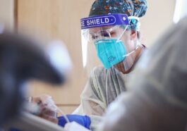Cos’è il vaiolo dell’Alaska, quali sono i sintomi e come si trasmette: morto il primo uomo