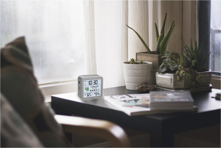 Améliorer le climat intérieur : comment améliorer la qualité de l'air 3 Technoline Luftguetesensor Lifestyle