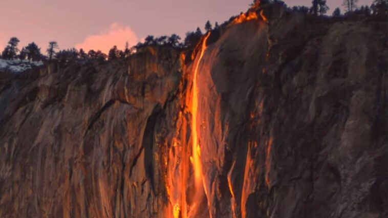 Comment expliquer Horsetail Fall, la "cascade de feu" qui offre un spectacle chaque février 1 La Horsetail Fall, la cascata stagionale che si trova all'interno del Parco nazionale di Yosemite, in California: ogni febbraio si trasforma in una 'cascata di fuoco' / Credit: Shreenivasan Manievannan