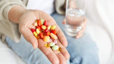 Il existe un groupe de compléments alimentaires qui pourrait augmenter le risque d'accidents vasculaires cérébraux et d'infarctus : l'étude 5 Image