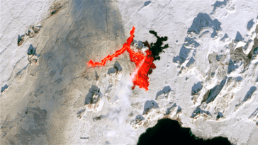 La lave d'Islande observable depuis l'espace : les experts évoquent le début d'une possible ère volcanique 6 La lave d'Islande est visible depuis l'espace: des experts annoncent le début d'une possible ère volcanique