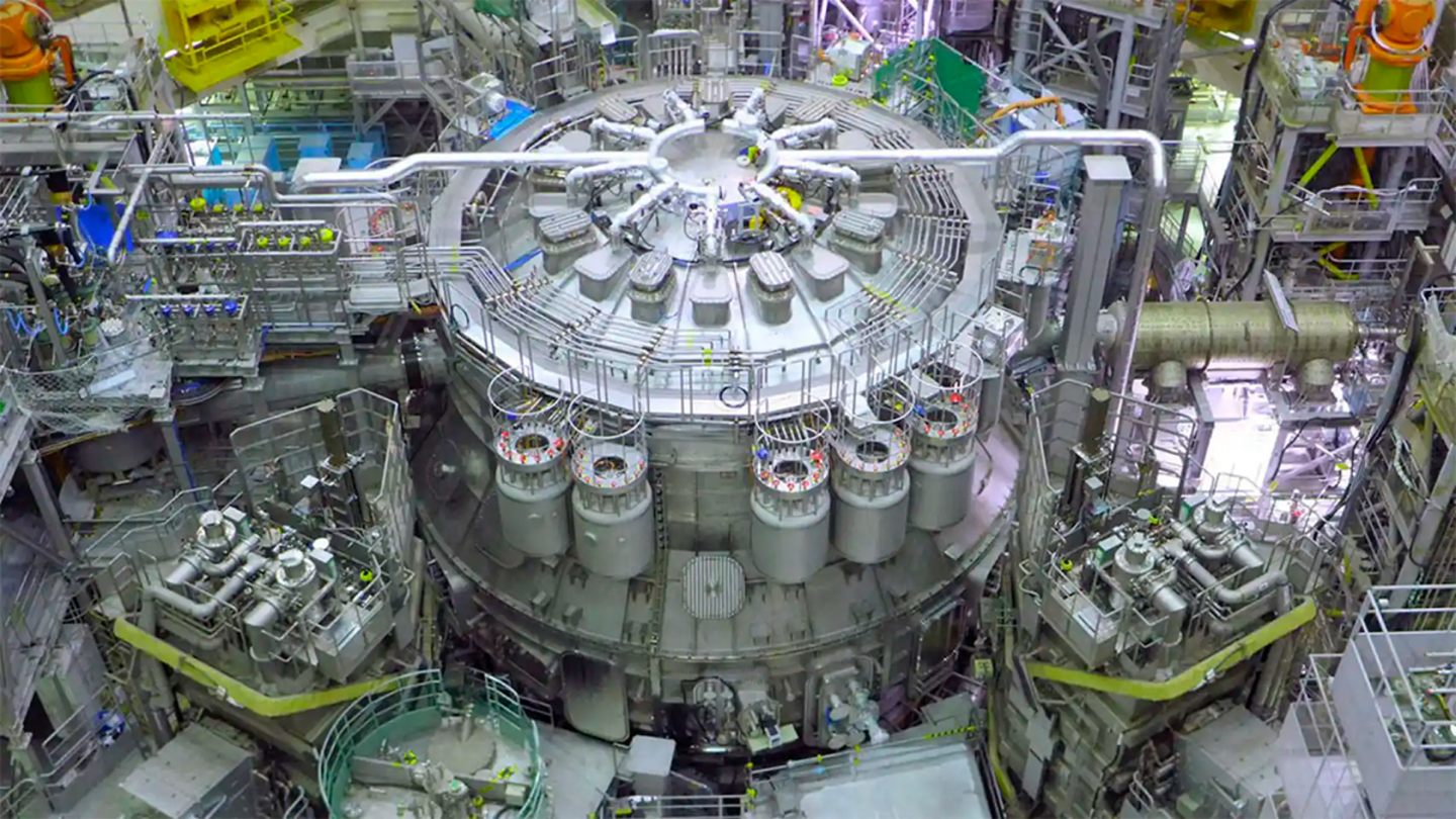 Le soleil artificiel le plus avancé se trouve en Asie et vise à générer de l'électricité pas cher 3 une centrale de fusion nucléaire au Japon