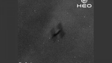 Les photos du satellite ERS-2 en chute sur Terre : les dernières mises à jour sur sa date de chute 24 Le retour incontrôlé du satellite ERS-2 sur Terre. Crédit : HEO/UK Space Agency