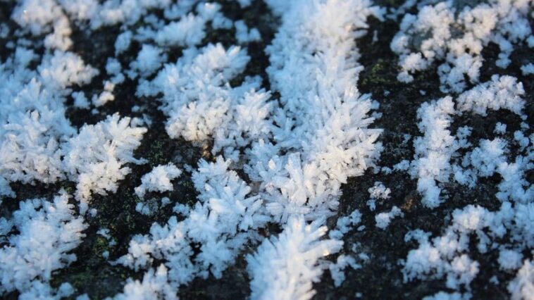 Pas seulement des virus "zombies" : la fonte de la glace peut également libérer beaucoup de radon cancérigène 1 Image