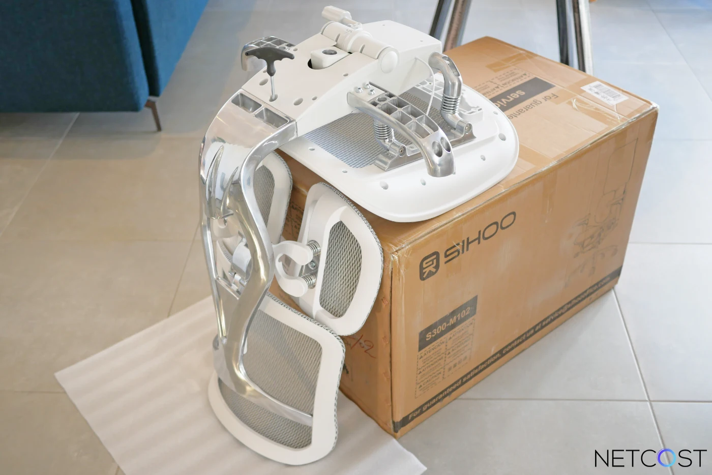 Sihoo S300 : Présentation et utilisation de la chaise ultra ergonomique et futuriste 9 Sihoo Doro S300 Ergonomic Office Chair Reviews Netcost (13)