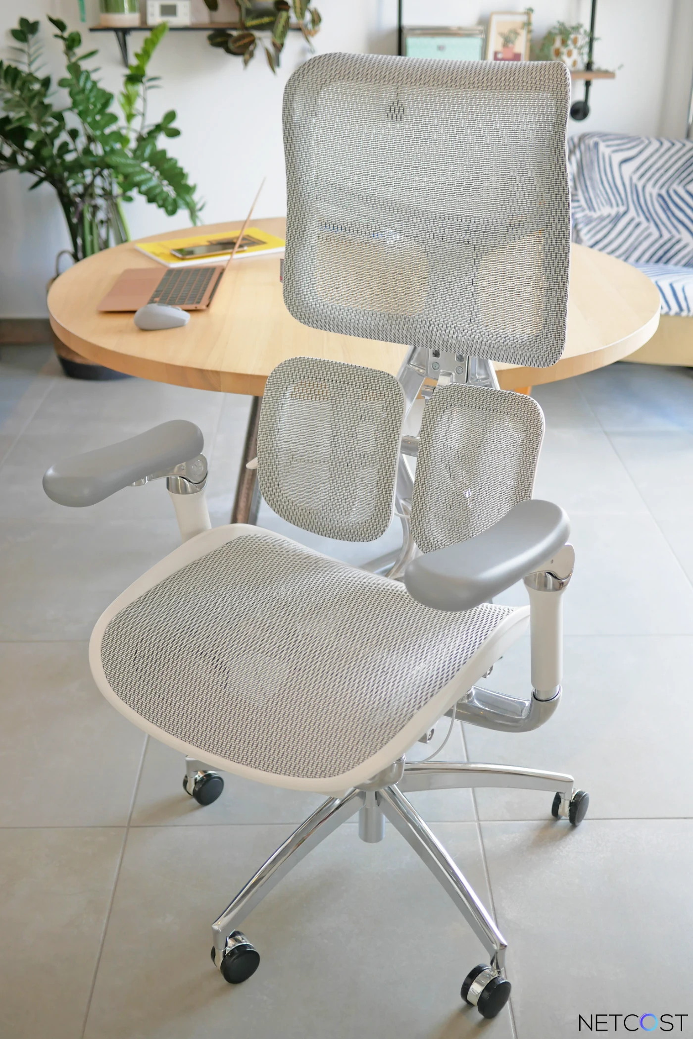 Sihoo S300 : Présentation et utilisation de la chaise ultra ergonomique et futuriste 11 Sihoo Doro S300 Ergonomic Office Chair Reviews Netcost (16)