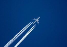 Vingt extrêmes transforment 5 avions de ligne en "faux" jets supersoniques à 1 300 km/h : comment est-ce possible 30 Image