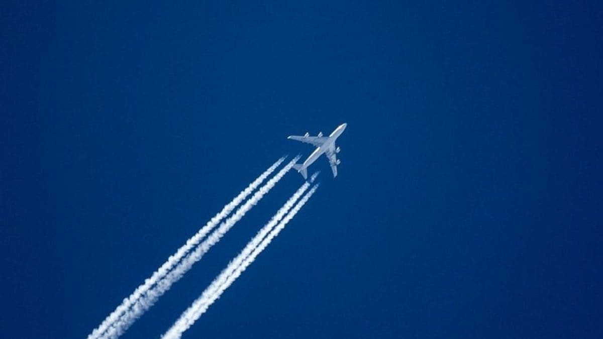 Vingt extrêmes transforment 5 avions de ligne en "faux" jets supersoniques à 1 300 km/h : comment est-ce possible 2 Image
