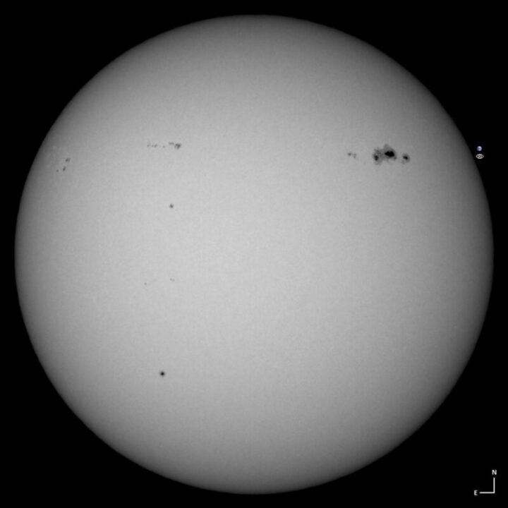 Photographies de la tache solaire AR3590 montrent qu'elle est la plus grande du Cycle Solaire 25 7 1709496353 155 Photographies de la tache solaire AR3590 montrent quelle est la