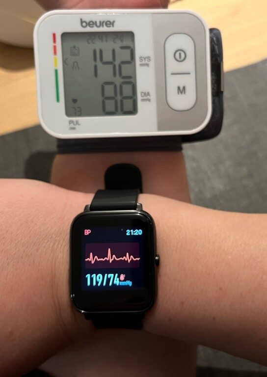 Apple Watch vs. Clone à 20€ : Vainqueur indiscutable 8 Blutdruckmessung Apple Watch