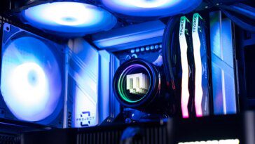 Maingear lance les ordinateurs de bureau de jeu Zero Series avec des connecteurs de carte mère cachés 15 Maingear launches Zero Series gaming desktops with hidden motherboard connectors