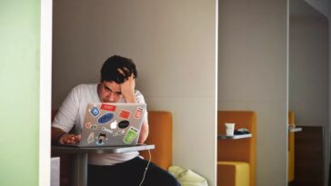 Les licenciements dans le secteur technologique deviennent la nouvelle norme 23 Tech layoffs are becoming the new normal