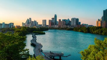 Les meilleures et les pires zones métropolitaines pour les professionnels STEM en 2024 7 Best and worst metro areas for STEM professionals in 2024