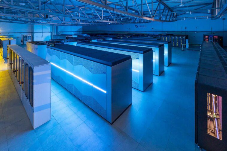 Microsoft et OpenAI prévoient un énorme supercalculateur d'IA de 100 milliards de dollars baptisé "Porte des étoiles" 1 Microsoft and OpenAI are planning a massive $100 billion AI supercomputer dubbed Stargate