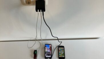Chargeurs GaN contre câble de charge USB multiple : Qu'est-ce qui est meilleur pour les déplacements ? 24 GAN lädt mehrere Geräte