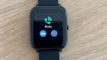 Apple Watch vs. Clone à 20€ : Vainqueur indiscutable 4 Apple Watch Kopie Anruf