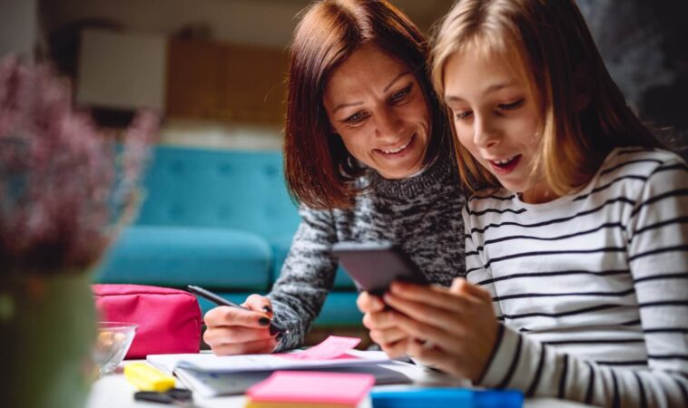D'abord les étudiants, maintenant les enseignants : ils utilisent ChatGPT pour noter le travail des enfants 1 First students, now teachers: Educators are using ChatGPT to grade kids