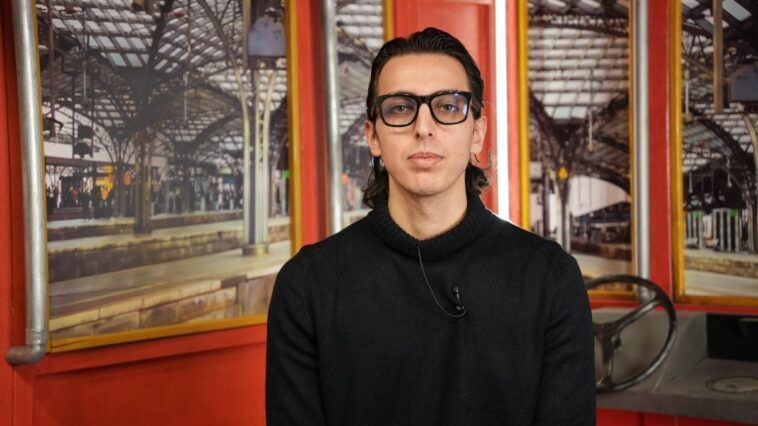 Daniele, modérateur de YouTube : "Payé pour regarder des vidéos de violences, c'est un travail qui te détruit" 1 Image