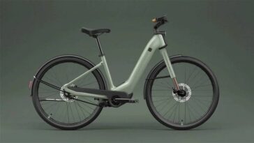 Decathlon lance la Rockrider E-ACTV 500, un vélo électrique qui n'est pas adapté à toutes les bourses