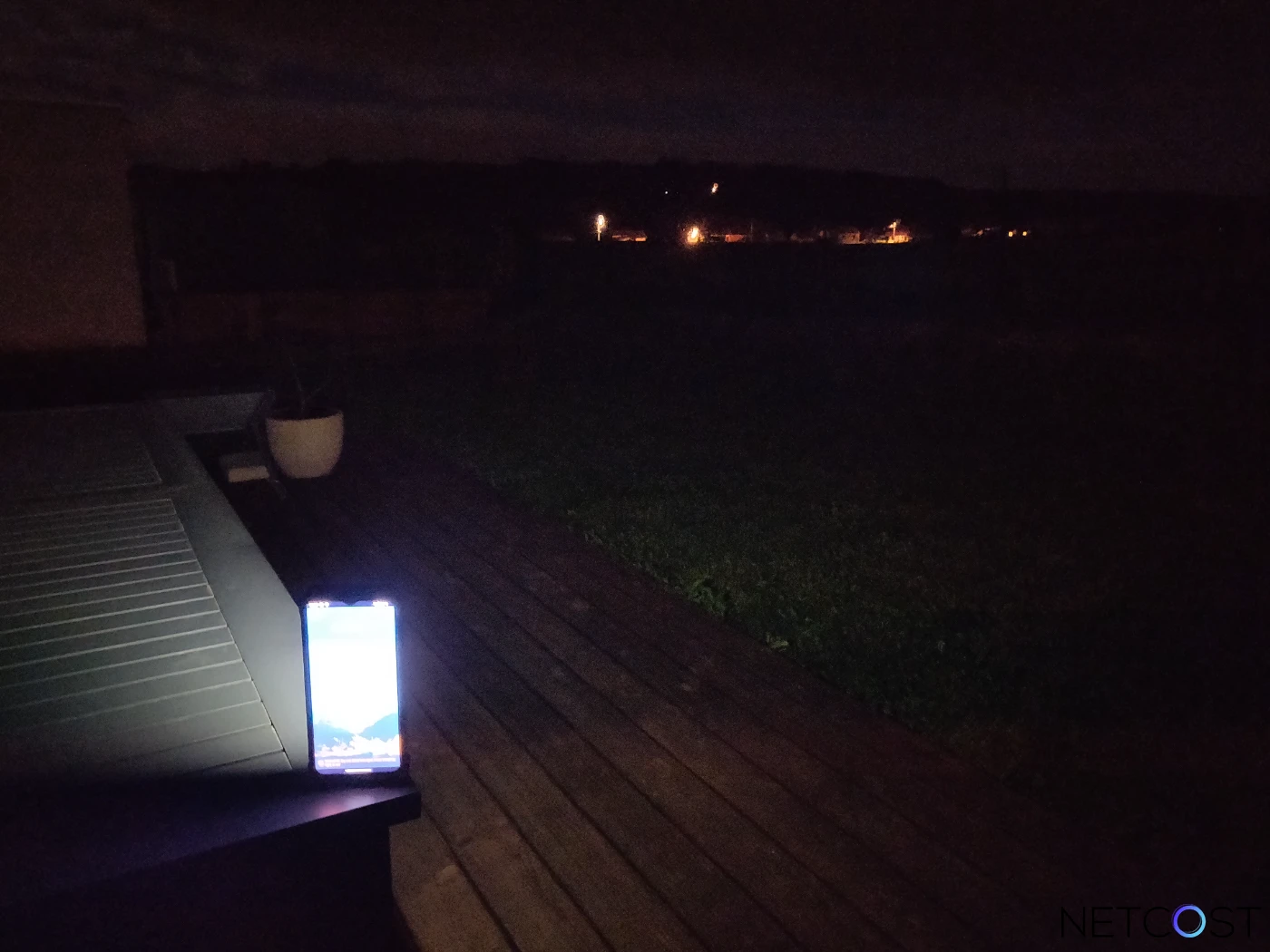 FOSSiBOT F106 Pro en TEST: Le premier smartphone solide avec lampe de camping et haut-parleur 103 dB 30 Fossibot F106 Pro Rugged Phone Test Review Netcost (20)