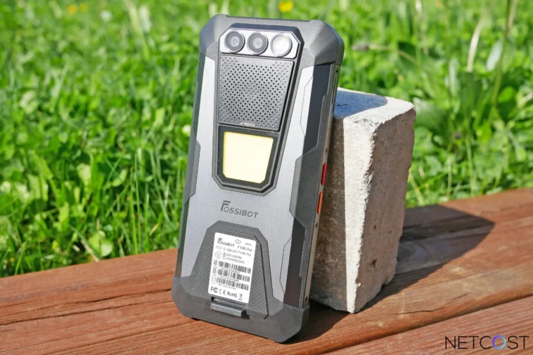 FOSSiBOT F106 Pro en TEST: Le premier smartphone solide avec lampe de camping et haut-parleur 103 dB 1 Fossibot F106 Pro Rugged Phone Test Review Netcost (5)