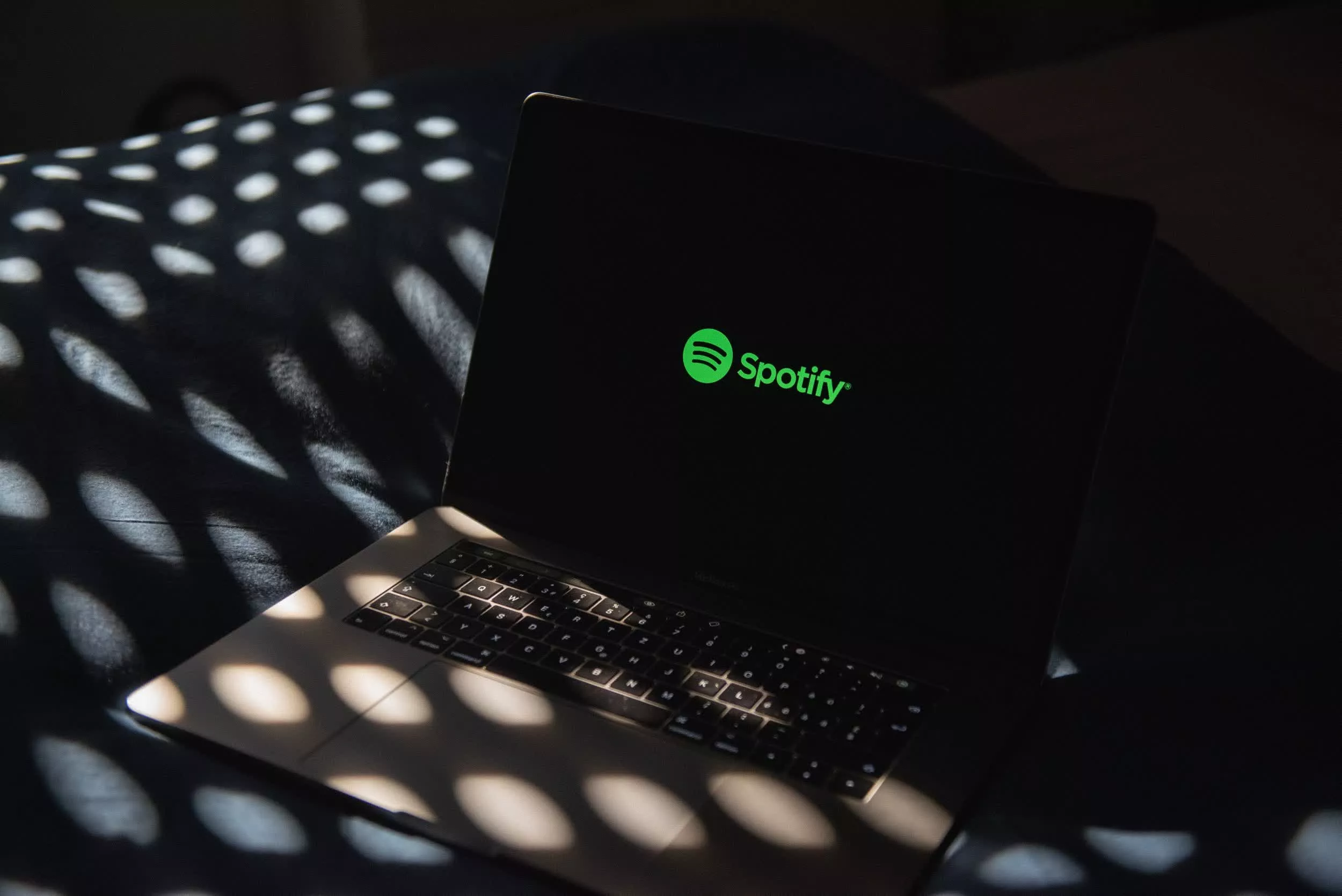 La Commission européenne inflige une amende de près de 2 milliards de dollars à Apple pour sa politique d'abonnement au streaming musical 2 La Commission europeenne inflige une amende de pres de 2