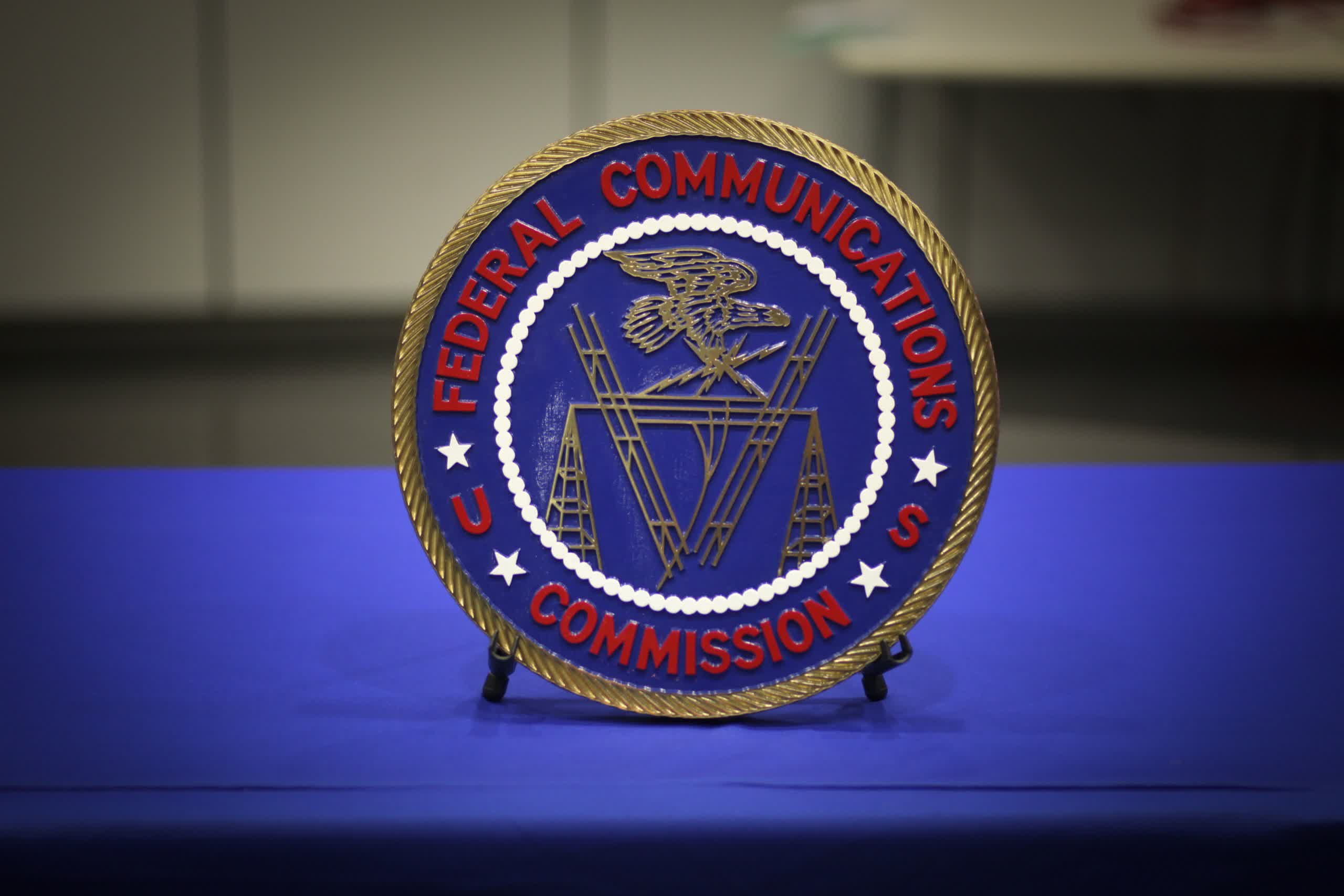 La FCC définit désormais le haut débit comme un minimum de 100 Mbps – 25/3 Mbps n'était tout simplement pas suffisant 2 La FCC definit desormais le haut debit comme un minimum