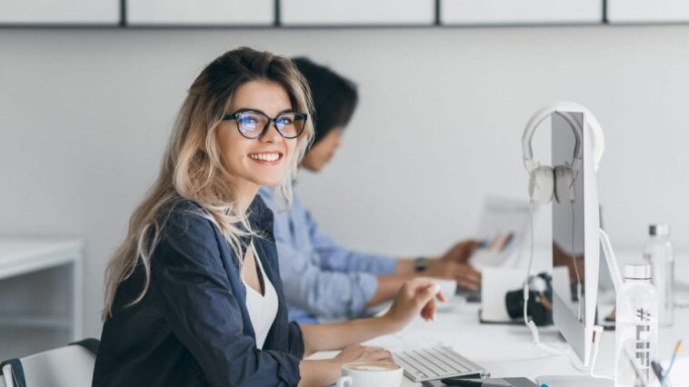 La semaine de travail de quatre jours fonctionne : c'est ce que dit la plus grande expérience au monde 1 Immagine