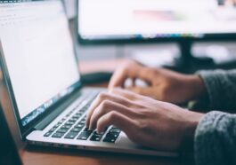 Les travailleurs de la technologie sont mécontents de leurs salaires à six chiffres et s'inquiètent des licenciements dans l'industrie 13 Tech workers are dissatisfied with their six-figure salaries, worried about industry layoffs