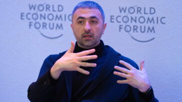 Microsoft embauche le fondateur controversé de DeepMind, Mustafa Suleyman, pour diriger la nouvelle unité d'IA 29 Microsoft hires controversial DeepMind founder Mustafa Suleyman to lead new AI unit