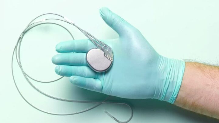 Pacemaker alimenté par la lumière élimine le besoin de piles 2 Image d'un Pacemaker conventionnel