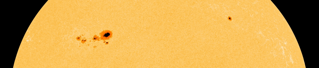 Photographies de la tache solaire AR3590 montrent qu'elle est la plus grande du Cycle Solaire 25 3 Photographies de la tache solaire AR3590 montrent quelle est la