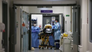 Pourquoi la rougeole chez les adultes est dangereuse et comment se manifeste la maladie : symptômes, vaccin et traitements 7 Image