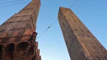 Que se passe-t-il avec la tour Garisenda, la tour de Bologne en danger de chute : "Indicateurs hors normes" 28 Image
