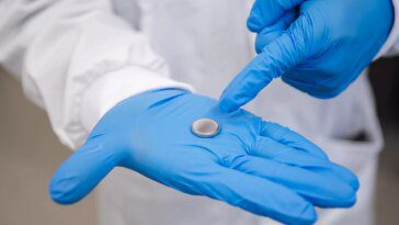 Respectueux de la nature "piles à eau" sont moins chers et plus sûrs que les lithium-ions 29 Eco-friendly water batteries are cheaper and safer than lithium-ions