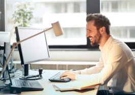 Si vous passez beaucoup de temps devant l'ordinateur, vous pourriez souffrir de dysfonction érectile : du moins, c'est ce que dit cette étude